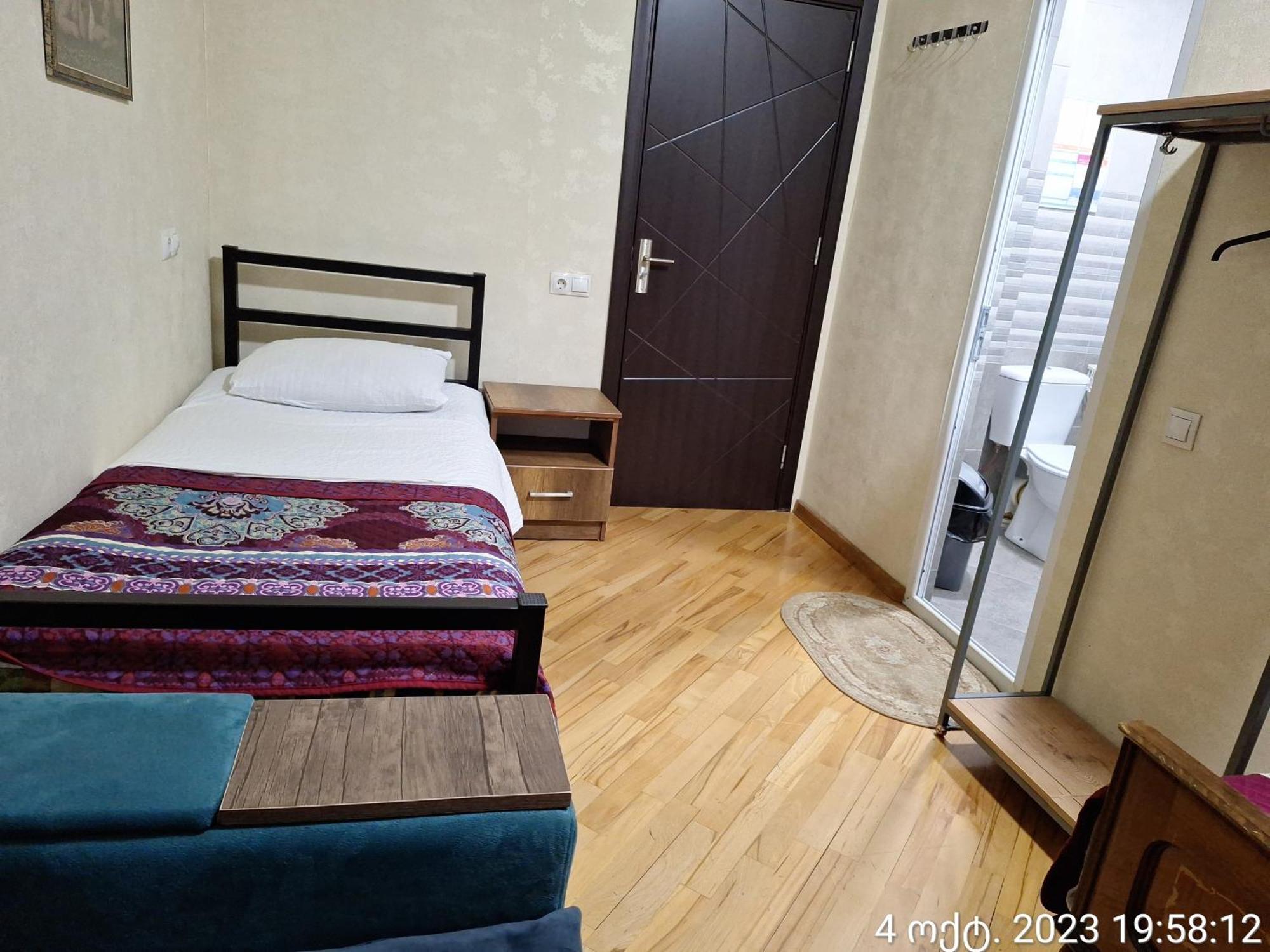 Guest Hause & Hostel 15A Kutaisi Dış mekan fotoğraf